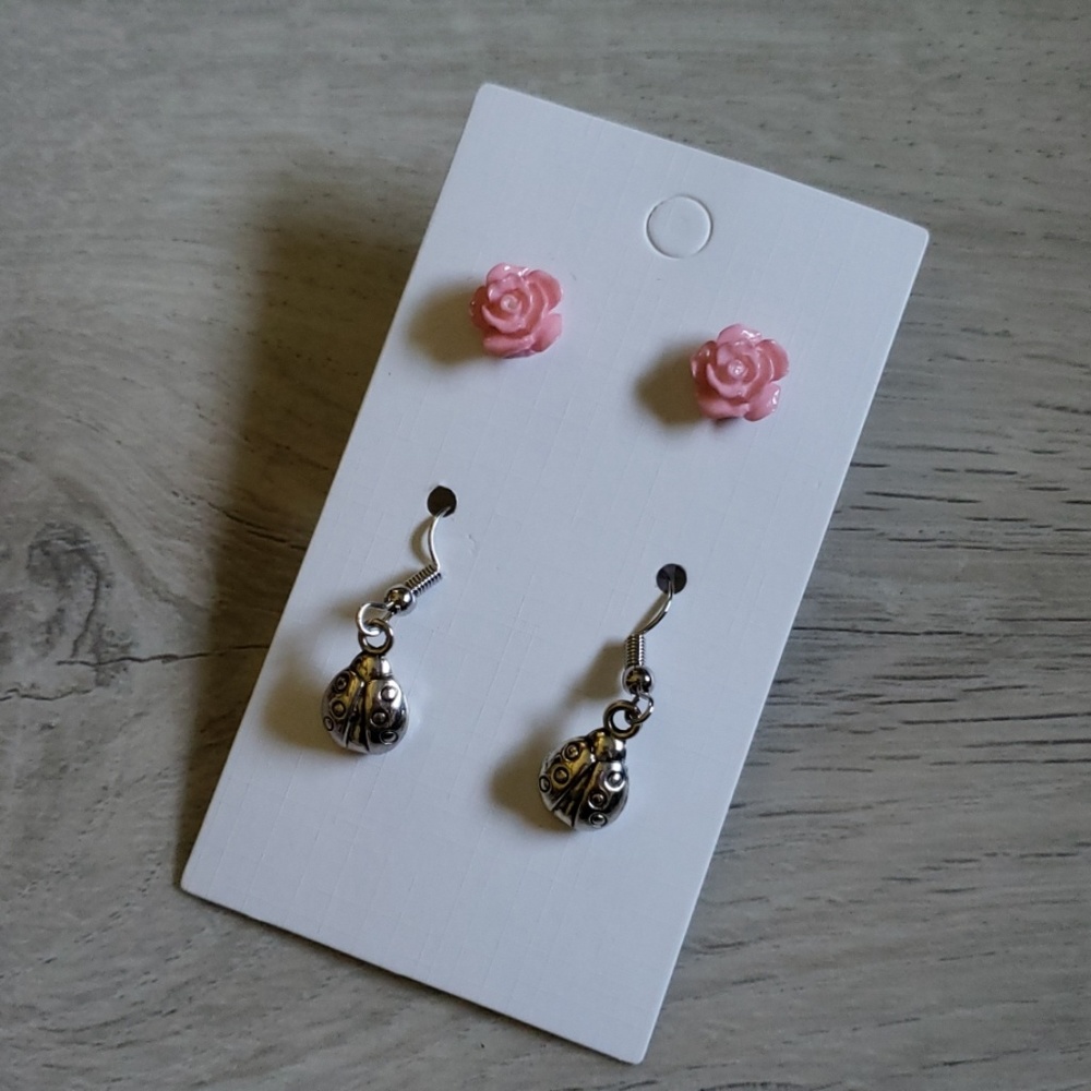 Ladybugs and roses earring set - Pink